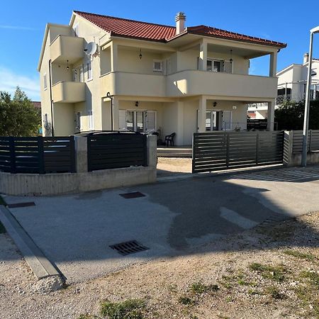 Apartments Vido Vodice Bagian luar foto