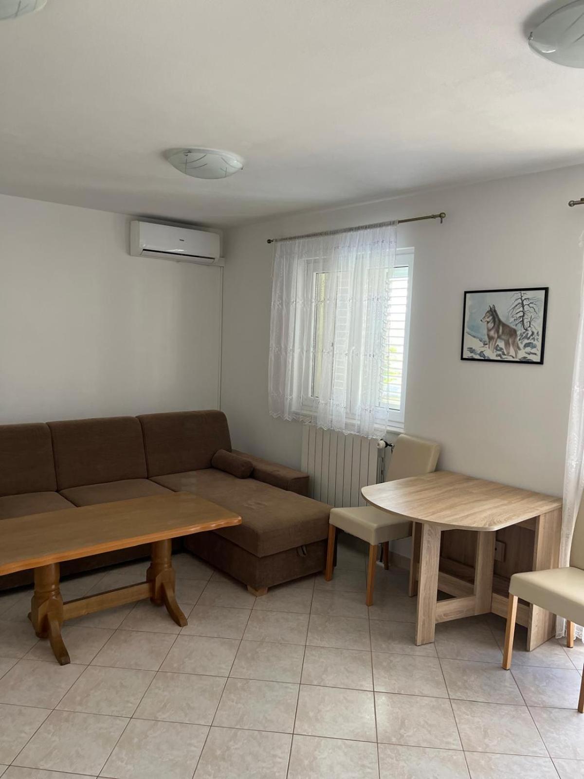 Apartments Vido Vodice Bagian luar foto