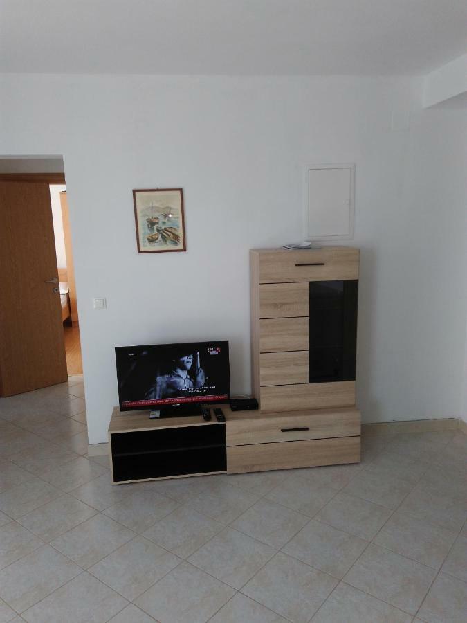 Apartments Vido Vodice Bagian luar foto