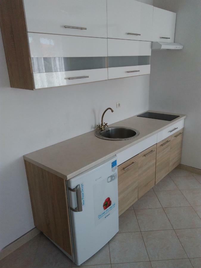 Apartments Vido Vodice Bagian luar foto